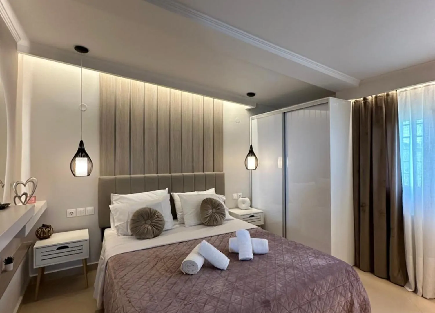 Luxury Suite With Jacuzzi Palioura Apartment