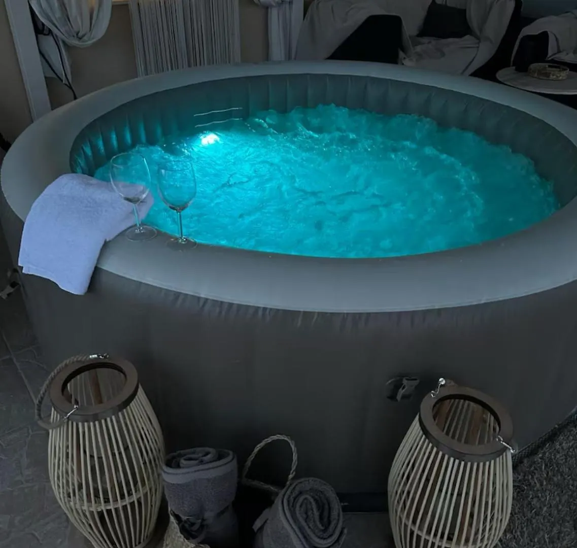 Luxury Suite With Jacuzzi Palioura Apartment