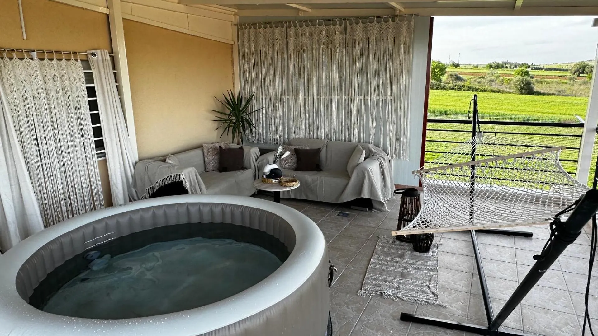 Apartment Luxury Suite With Jacuzzi Palioura