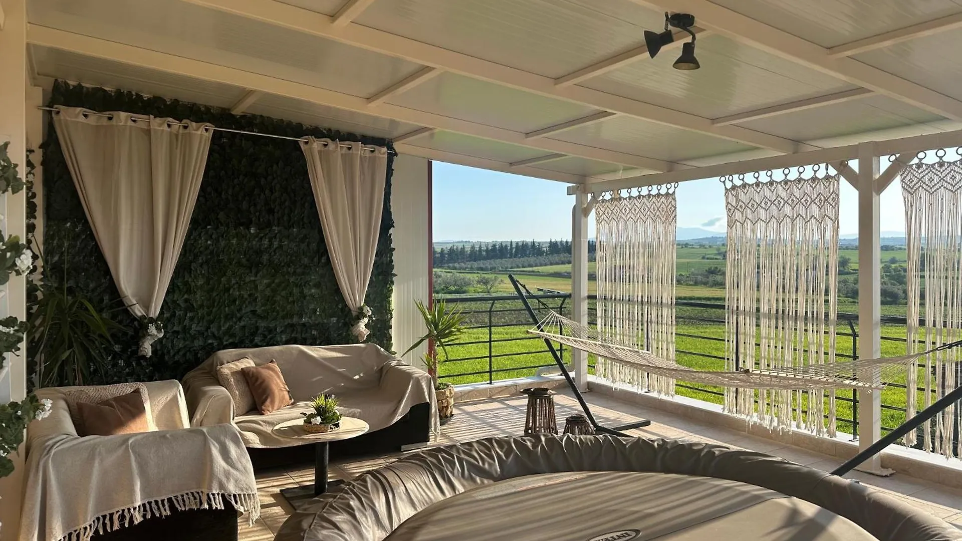 Luxury Suite With Jacuzzi Palioura Apartment